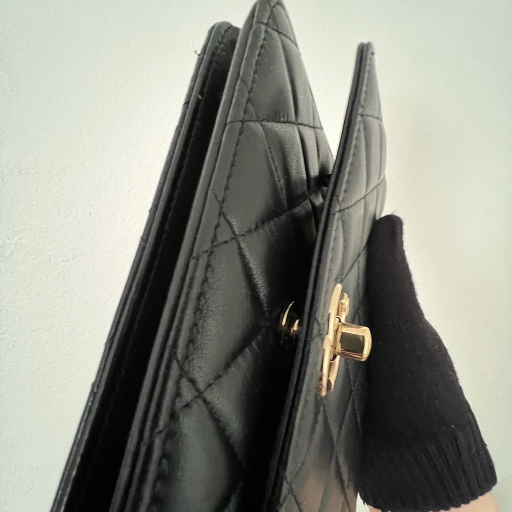 ❌❌SOLD❌❌Authentic Preloved Chanel Trendy Wallet On Chain with dustbag included - Picture 15 of 16